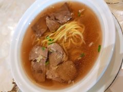 主厨牛肉面-人间采蜜(海信广场店)