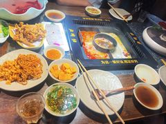 -老牌坊云南鱼豆花火锅(哈西万达店)