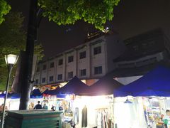 -吴山路夜市