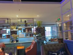 -豪客嘉族·麦尼顿西餐厅(乐福天下店)