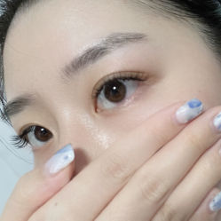 -花岐款式专研健康美甲沙龙
