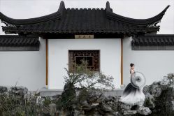 -MAO亲爱的猫婚纱摄影工作室