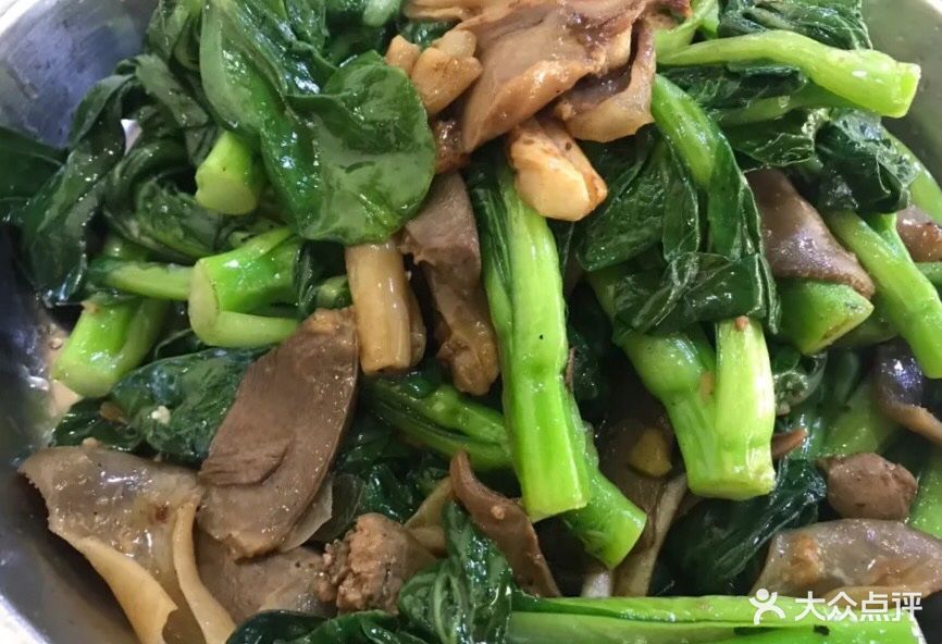老广州清平鸡鸡杂炒菜心图片 - 第1张