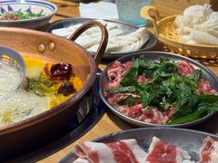 -洱火云南酸菜牛肉火锅(石景山当代商城店)