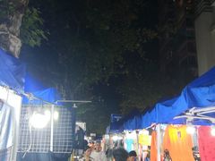 -吴山路夜市