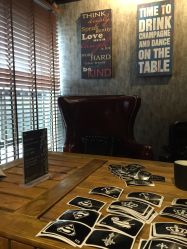 -鳌首刺青纹身 穿孔饰品店