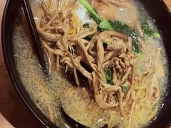 -老妈米线(港龙店)