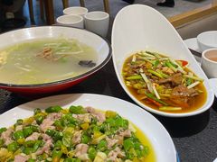 -万重锦·人文川菜馆(骡马市店)