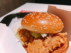 -肯德基(中纬店)