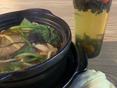 -丝绸之路山地度假区滑雪场