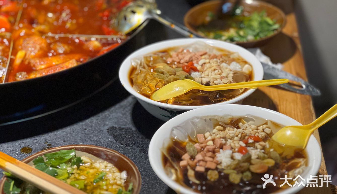 重庆宝藏火锅店｜藏在老小区最深处的火锅