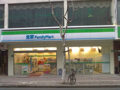 -全家便利店(上体场站店)