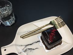 -UNI UNI(环亚凯瑟琳店)