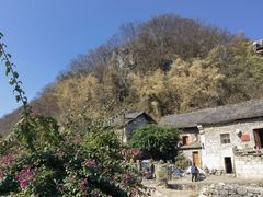 -高荡千年布依古寨旅游景区