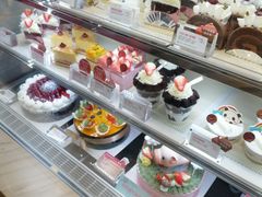 -85度C(生甜甜圈研究工坊·上海平凉店)