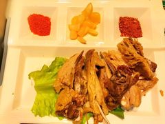 白条手抓羊肉-丝路香妃西域清真餐厅
