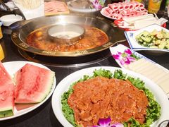 -牛员外鲜切牛肉火锅