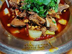 -大众跷脚牛肉馆·非遗传承单位(峨眉山店)