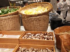 -亚特兰蒂斯-番红花海鲜自助餐厅·鲜活海鲜·小火锅