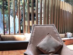 -上海滴水湖皇冠假日酒店