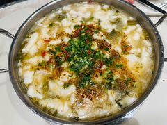-德林酸菜鱼火锅(南丹店)