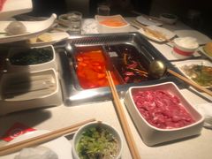 -海底捞火锅鲜切牛肉主题店(长寿路店)