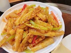 鱼香茄子-人民公社铁锅炖·东北菜(卫国道店)