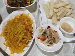 酸菜炒魔芋-贵州人家·酸汤火锅·20年老字号