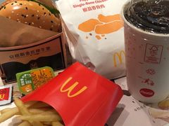 -麦当劳(中山公园龙之梦店)