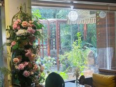 -谷咖啡·鲜花绿植花园餐厅