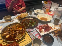 -肥肥虾庄·金牌油焖大虾(杨园滨江时代walk店)