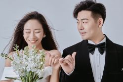 -黑马婚纱摄影