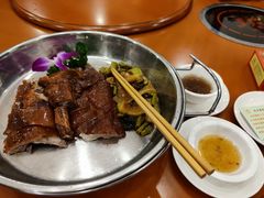 脆皮烧鹅-国家五钻酒家·西樵旺阁渔村(西樵店)