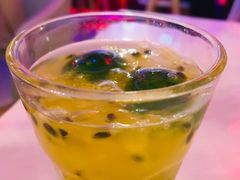 -樱花里音乐餐吧·牛扒椰子鸡(东圃店)
