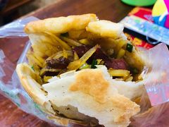 锅盔夹牛肉土豆丝-刘氏方酥锅盔(古城总店)