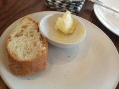 -ROAST coffee & eatery