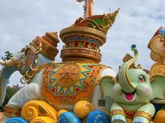 -七彩云南欢乐世界