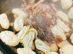 小笨鸡-鱼窝棚柴火铁锅炖(富山屯店)