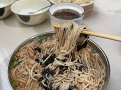 -正宗杨记普洱酸醋米线(总店)