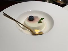 -MONICH牛排融合餐厅(和义大道购物中心店)