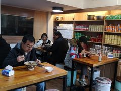 大堂-家味螺蛳粉&烤鱼(安远路店)