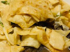 鲽鱼头泡饼-镜泊湖酒家(兴华街金鼎店)
