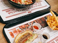 -The Habit Burger Grill 哈比特汉堡(世博店)
