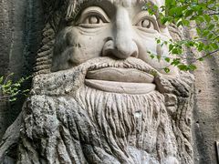 -伍山石窟