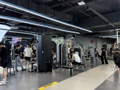 -超鹿运动(五四路恒力城店)