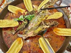 -丹水桥地锅鱼·翘嘴鲌·地方特色全鱼宴(丹江口大坝店)