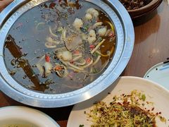 -有红鸡毛店·川菜(建设路店)