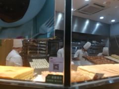 面包甜点陈列柜-六贤记(杭州龙湖滨江天街店)