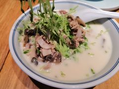-沅江水·湖南家宴(南村万博长隆商圈店)