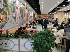 大堂-江城燕子大排档(江汉路步行街店)